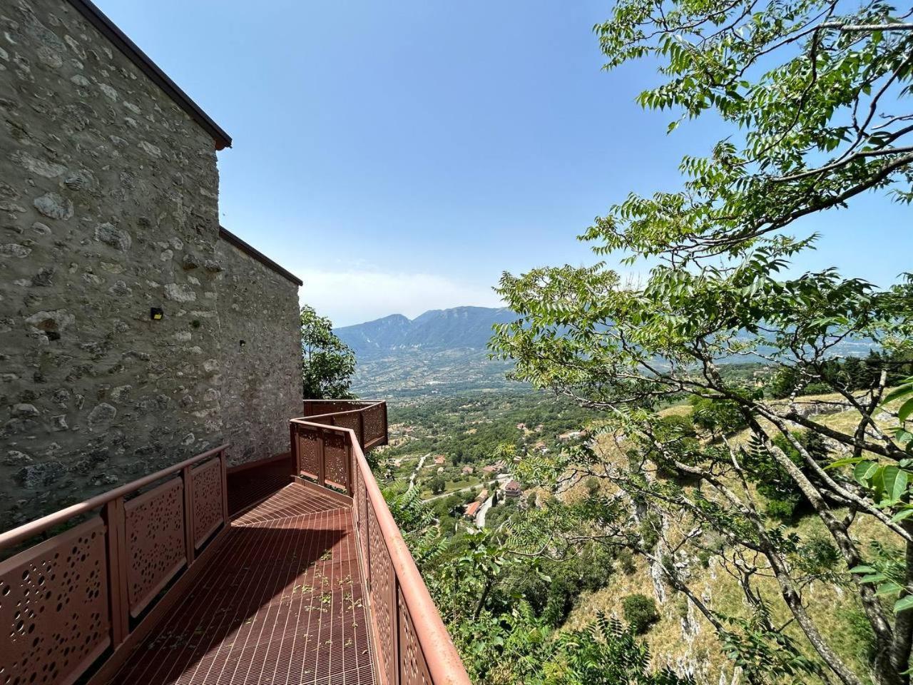 Villa Il Borgo Dei Normanni Colliano Exterior foto