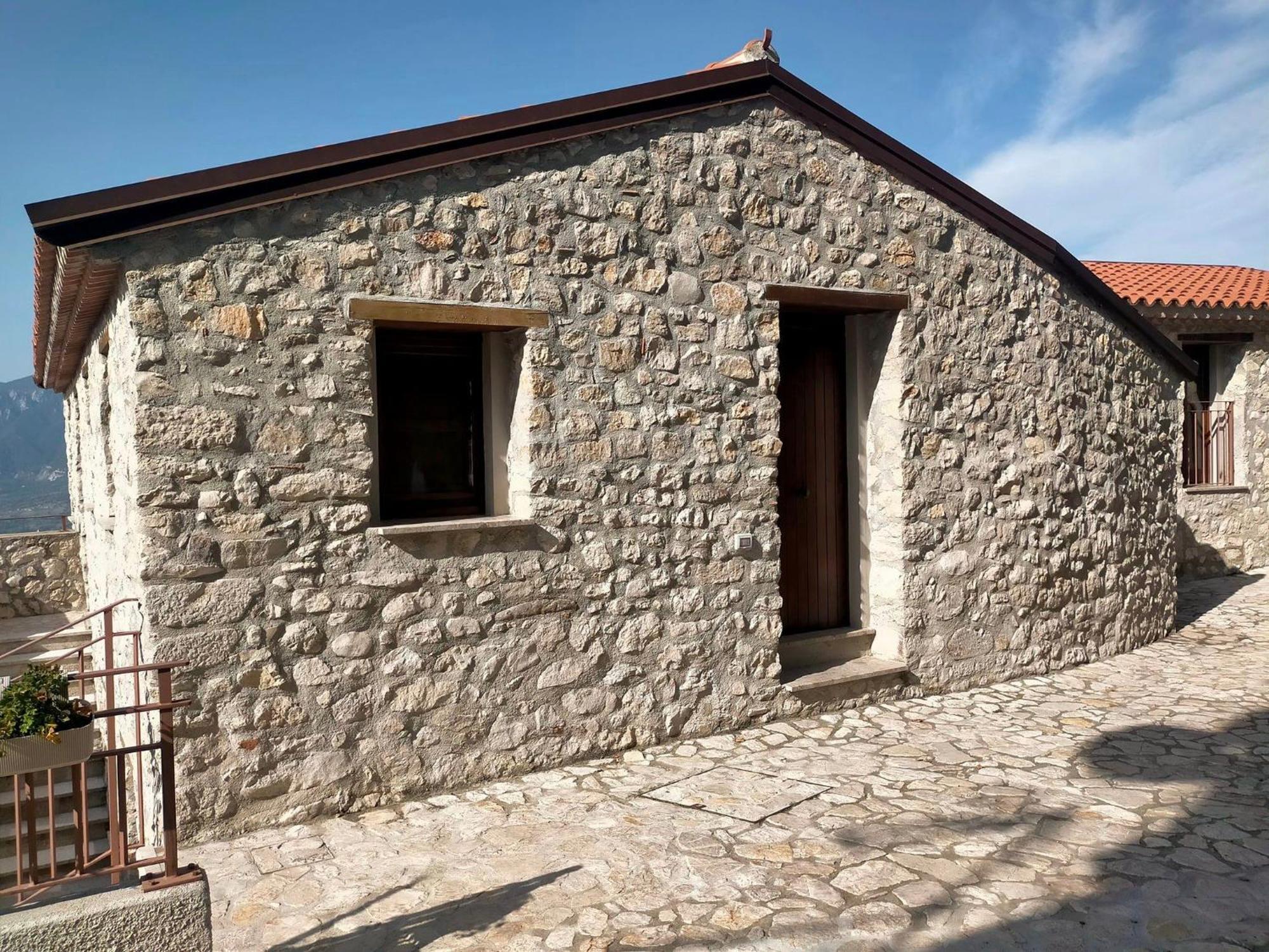 Villa Il Borgo Dei Normanni Colliano Exterior foto
